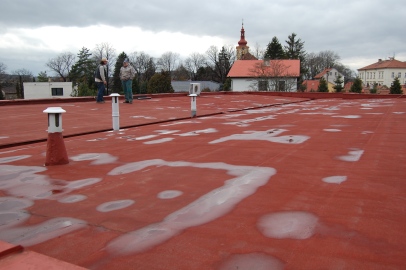 Obrázek střechy zdravotnického střediska