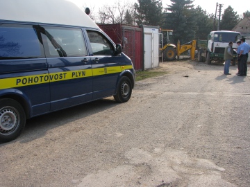 Snímek opravy plynového potrubí