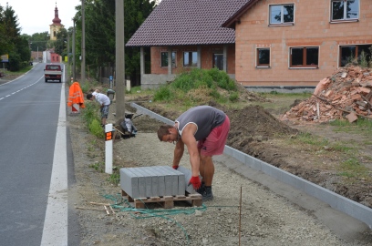 Obrázek galerie Chodník ve Zdibské