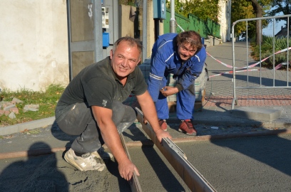 Obrázek galerie Chodník na náměstí