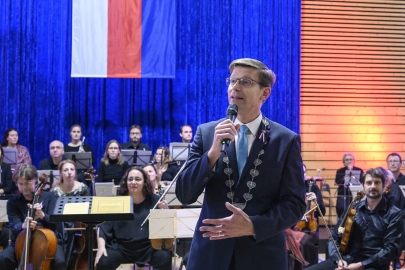 Slavnostní večer 100 let republiky