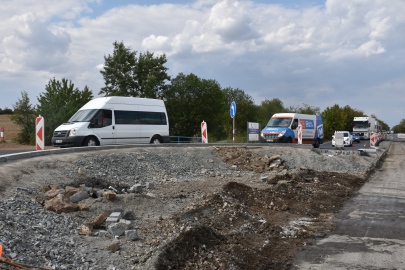 Stavba křižovatky U Papryčů